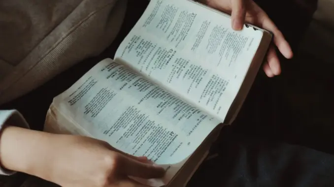 Reading-the-Bible-scaled